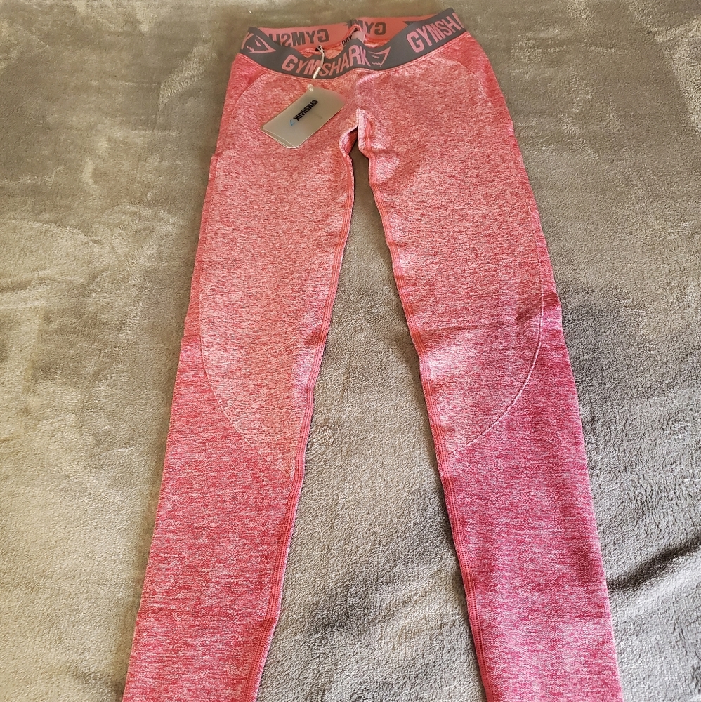 NWT Gymshark Small Coral Flex Leggings